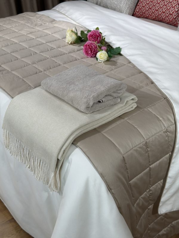 Posteljni dekorativni trak Aurora